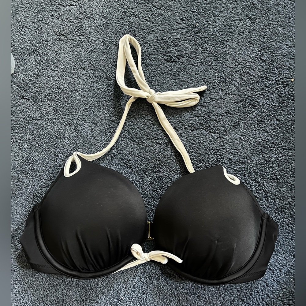 Black and white push up bathing suit top